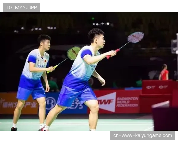 冠军球队训练公开日粉丝近距离见证备战日常，冠军合集